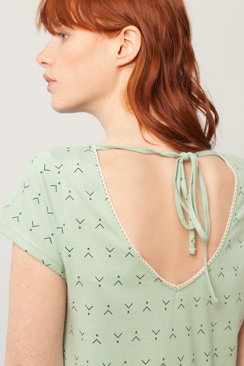 Vestido oversize verde menta estampado abstracto - Imagen 3